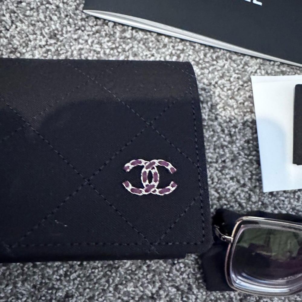 LIKE NEW๐CHANEL GLASSES W/CRISTAL LENSES - Picture 3 of 16